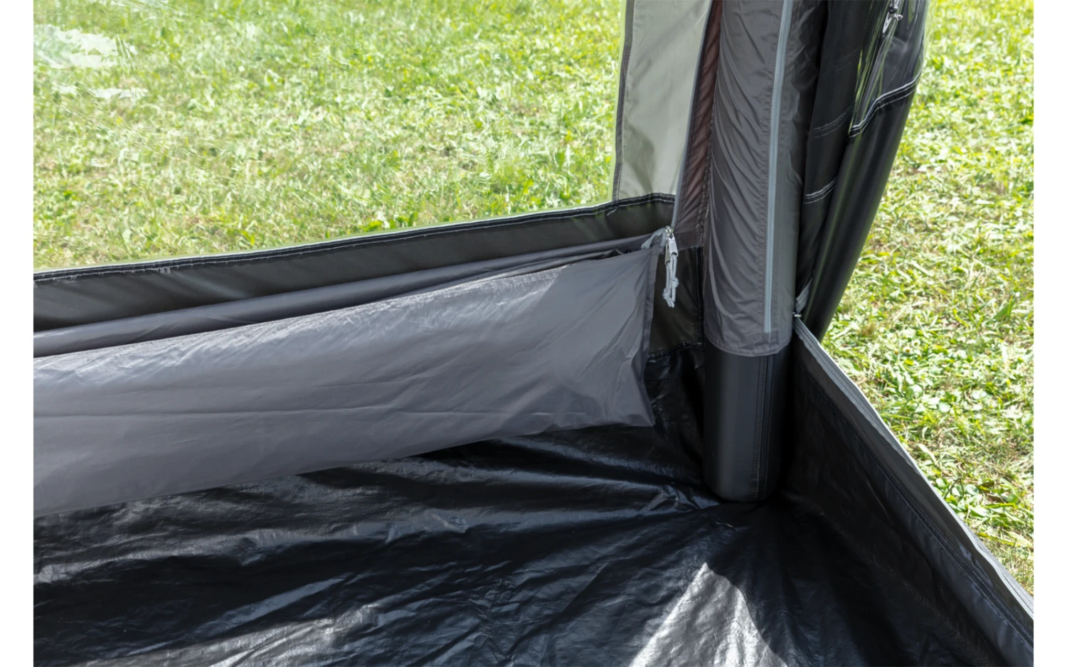 Berger Brindisi Air Aufblasbares Busvorzelt 18 Berger Brindisi Air Aufblasbares Busvorzelt – Bild 18