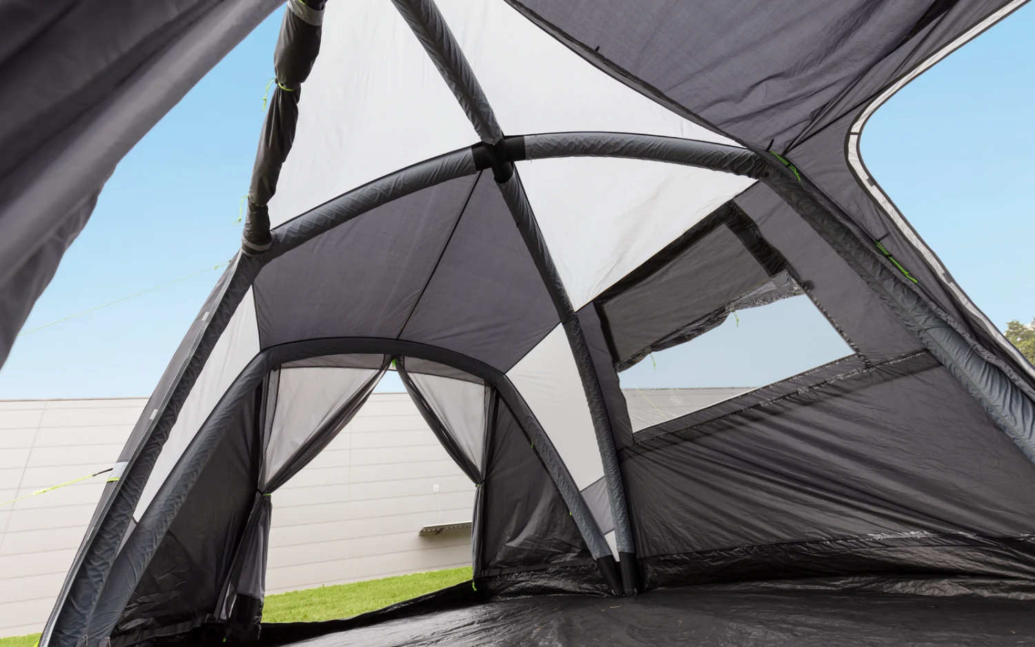 Berger Liberta-Air XL Aufblasbares Busvorzelt 13 Berger Liberta-Air XL Aufblasbares Busvorzelt – Bild 13